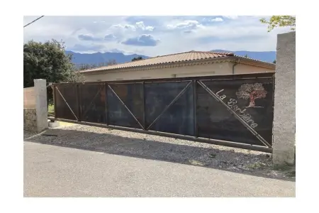 Maison avec piscine privée et vue sur la Serre de Barre, Les Salelles : photo 18