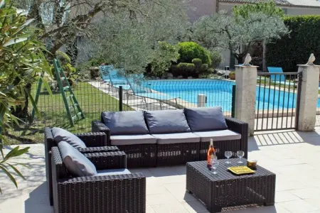 131436, Maison de vacances à Maillane avec piscine : photo 1