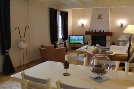 131436, Maison de vacances à Maillane avec piscine : photo 8