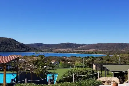 Mini-villa vue mer à Porto-Vecchio, terrasse de 50 m² et piscine : photo 5