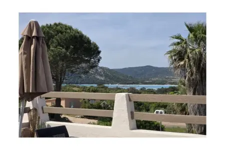 Mini-villa vue mer à Porto-Vecchio, terrasse de 50 m² et piscine : photo 10