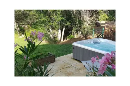 Maison de vacances avec jacuzzi et terrasse à Porto-Vecchio : photo 2