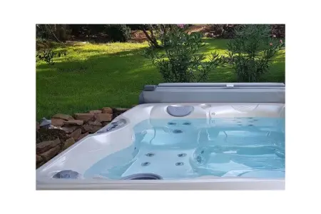 Maison de vacances avec jacuzzi et terrasse à Porto-Vecchio : photo 3