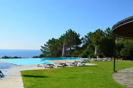 Maison 2 chambres avec piscine et accès privé à la crique de Favone : photo 1