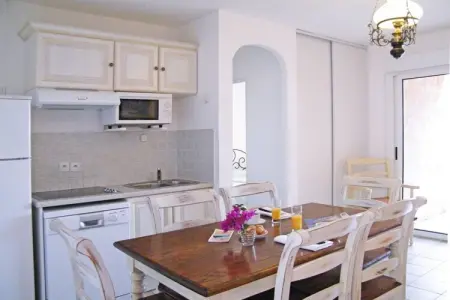 Maison 2 chambres avec piscine et accès privé à la crique de Favone : photo 14