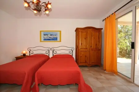 Maison 2 chambres avec piscine et accès privé à la crique de Favone : photo 15