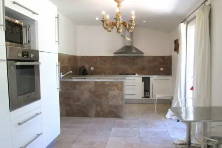 Maison avec piscine chauffée et 6 chambres à Saint-Gilles : photo 23