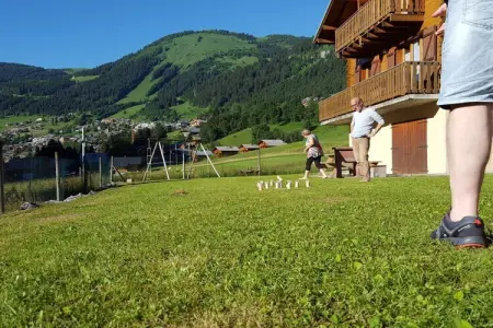 Gîte 12 personnes à Chatel avec jardin, terrasse et garage : photo 4