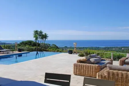 148560, Villa de 4 chambres sur la Côte d'Azur : photo 35