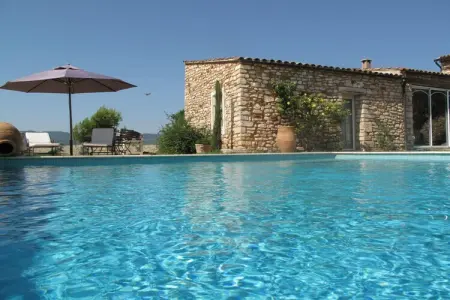 204773, avec piscine privée dans le Luberon - 223 ROU