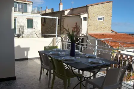 580308, Maison de vacances à Cipressa avec piscine : photo 4