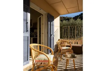 Maison Myosotis à Lerici, jardin clos et piscine privée : photo 14