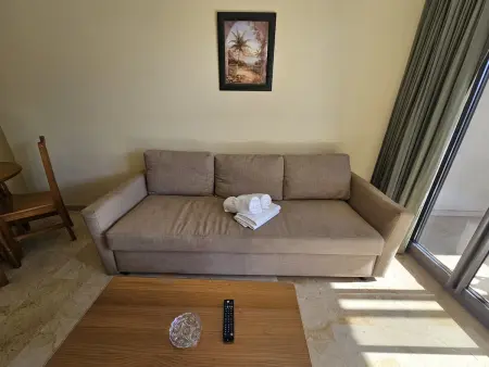 Appartement accueillant avec vue piscine - 4 pers. : photo 2