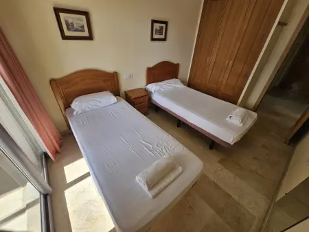 Appartement accueillant avec vue piscine - 4 pers. : photo 3