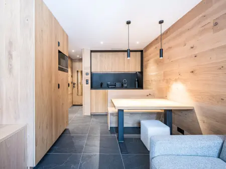 Appartement rénové ski aux pieds à Val-d'Isère, 2 personnes : photo 2