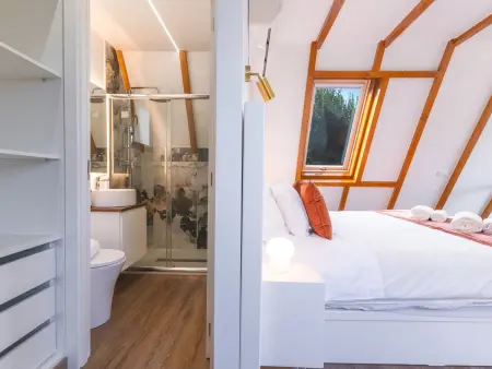 Chalet design avec jacuzzi privé et vue montagnes, São Vicente : photo 19