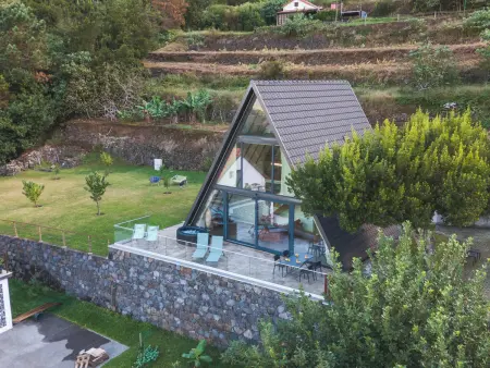 Chalet design avec jacuzzi privé et vue montagnes, São Vicente : photo 36
