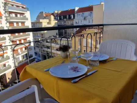 Studio 25 m² avec balcon et ascenseur à Cannes, près de la Croisette : photo 1
