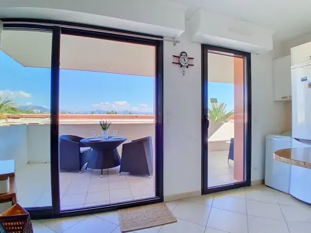 Appartement Le Royal Cap, terrasse 20 m² et vue montagnes à Villeneuve-Loubet : photo 11