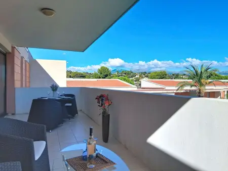 Appartement Le Royal Cap, terrasse 20 m² et vue montagnes à Villeneuve-Loubet : photo 15