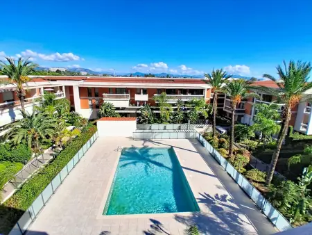 Appartement Le Royal Cap, terrasse 20 m² et vue montagnes à Villeneuve-Loubet : photo 16