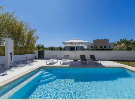 Villa Level 4 avec piscine chauffée privée à Pula, Vodnjan : photo 2
