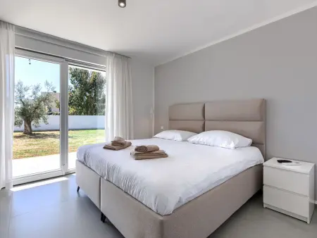Villa Level 4 avec piscine chauffée privée à Pula, Vodnjan : photo 5