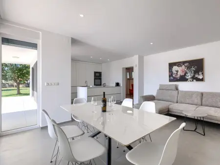Villa Level 4 avec piscine chauffée privée à Pula, Vodnjan : photo 14