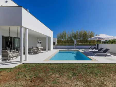 Villa Level 4 avec piscine chauffée privée à Pula, Vodnjan : photo 17
