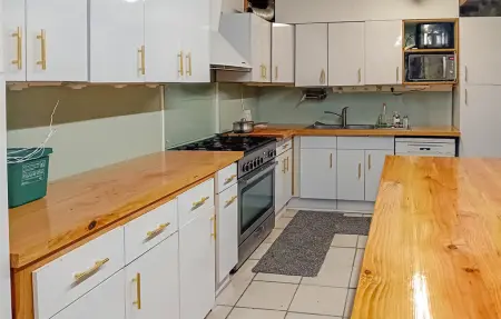 Maison de 280 m² avec piscine chauffée, 7 chambres, Scillé : photo 11