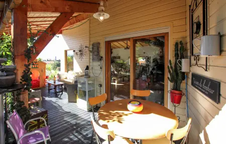 Wood House : maison en bois avec piscine privée à Taulignan : photo 14