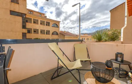 Appartement lumineux à Calvi, à deux pas de la plage et du centre : photo 1