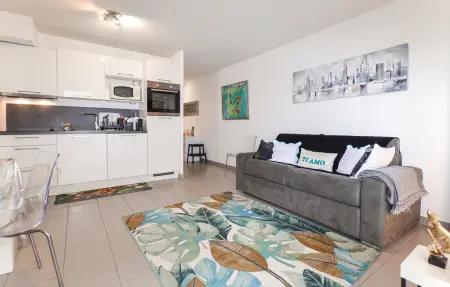 Appartement lumineux à Calvi, à deux pas de la plage et du centre : photo 2