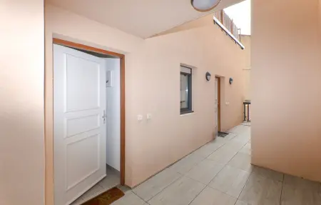 Appartement lumineux à Calvi, à deux pas de la plage et du centre : photo 9