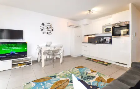 Appartement lumineux à Calvi, à deux pas de la plage et du centre : photo 10