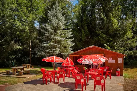 Bungalow 25 m² à Saint-Chéron, piscine partagée et jardin : photo 4