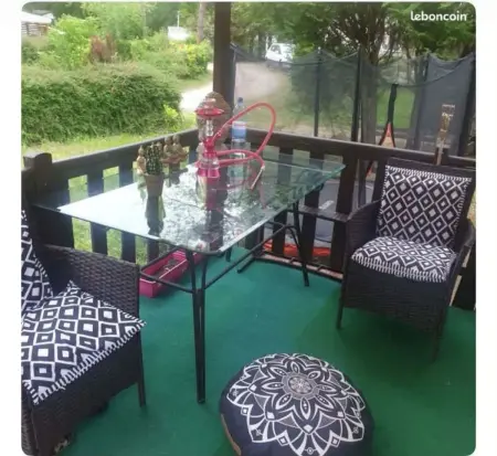 Bungalow 25 m² à Saint-Chéron, piscine partagée et jardin : photo 8