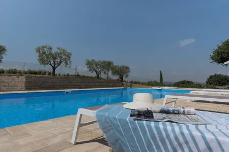 Maison 8 chambres avec piscine et vue 360° à Corridonia : photo 3