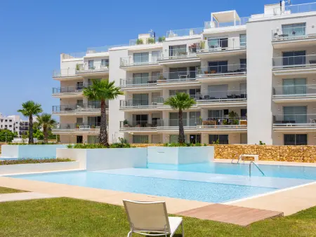 Appartement moderne, parking, clim et piscine - 4 pers. : photo 2