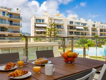 Appartement moderne, parking, clim et piscine - 4 pers. : photo 5