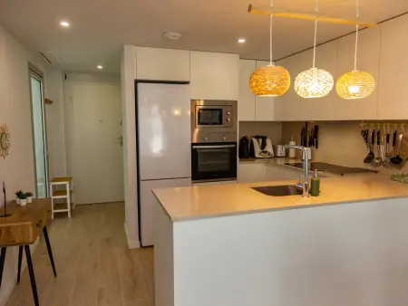 Appartement moderne, parking, clim et piscine - 4 pers. : photo 25