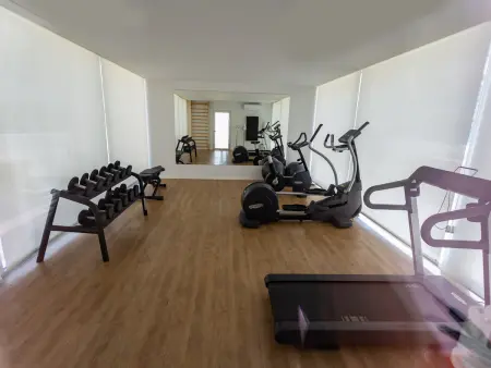 Appartement moderne, parking, clim et piscine - 4 pers. : photo 32