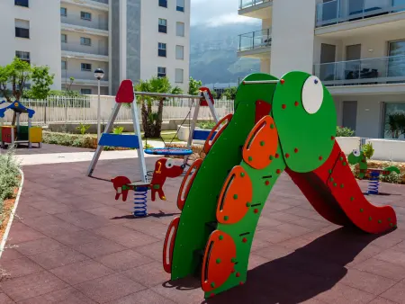Appartement moderne, parking, clim et piscine - 4 pers. : photo 35