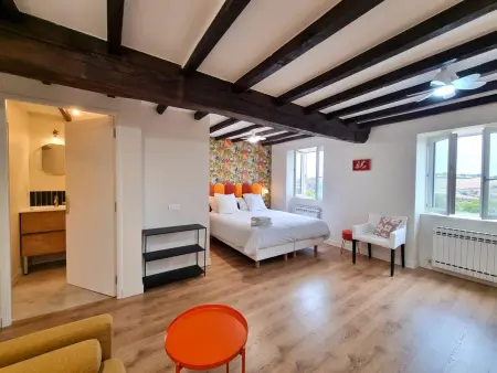 Maison avec piscine privée - 13 pers., Gîte 11 personnes à Montchal : photo 17