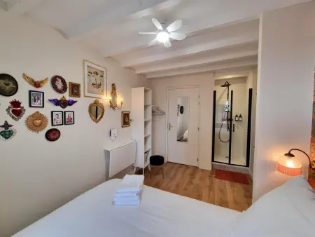 Maison avec piscine privée - 13 pers., Gîte 11 personnes à Montchal : photo 24