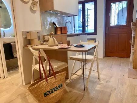 Charmant studio au cœur de Bouzigues, Appartement 2 personnes à Bouzigues : photo 11
