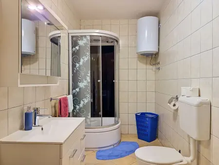 Maison Pod Meloni avec piscine privée, 4 chambres à Motovun : photo 20