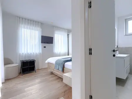 Villa Veronica, piscine chauffée privée près de Poreč : photo 18