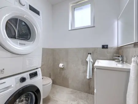 Villa Veronica, piscine chauffée privée près de Poreč : photo 26