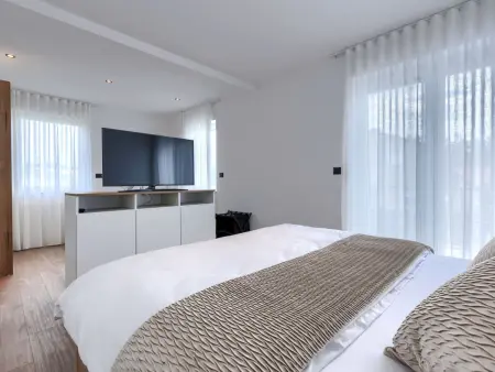 Villa Veronica, piscine chauffée privée près de Poreč : photo 32